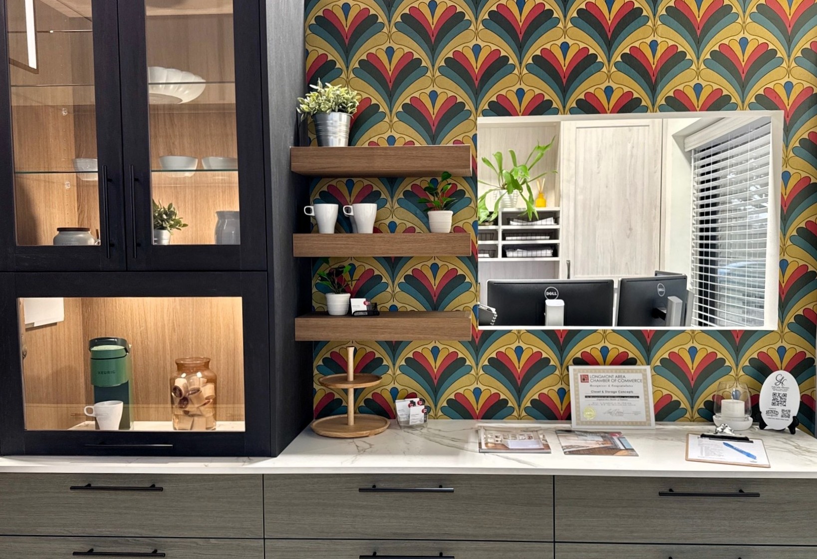 Mid-Mod Century Dropzone Concept 32 showroom