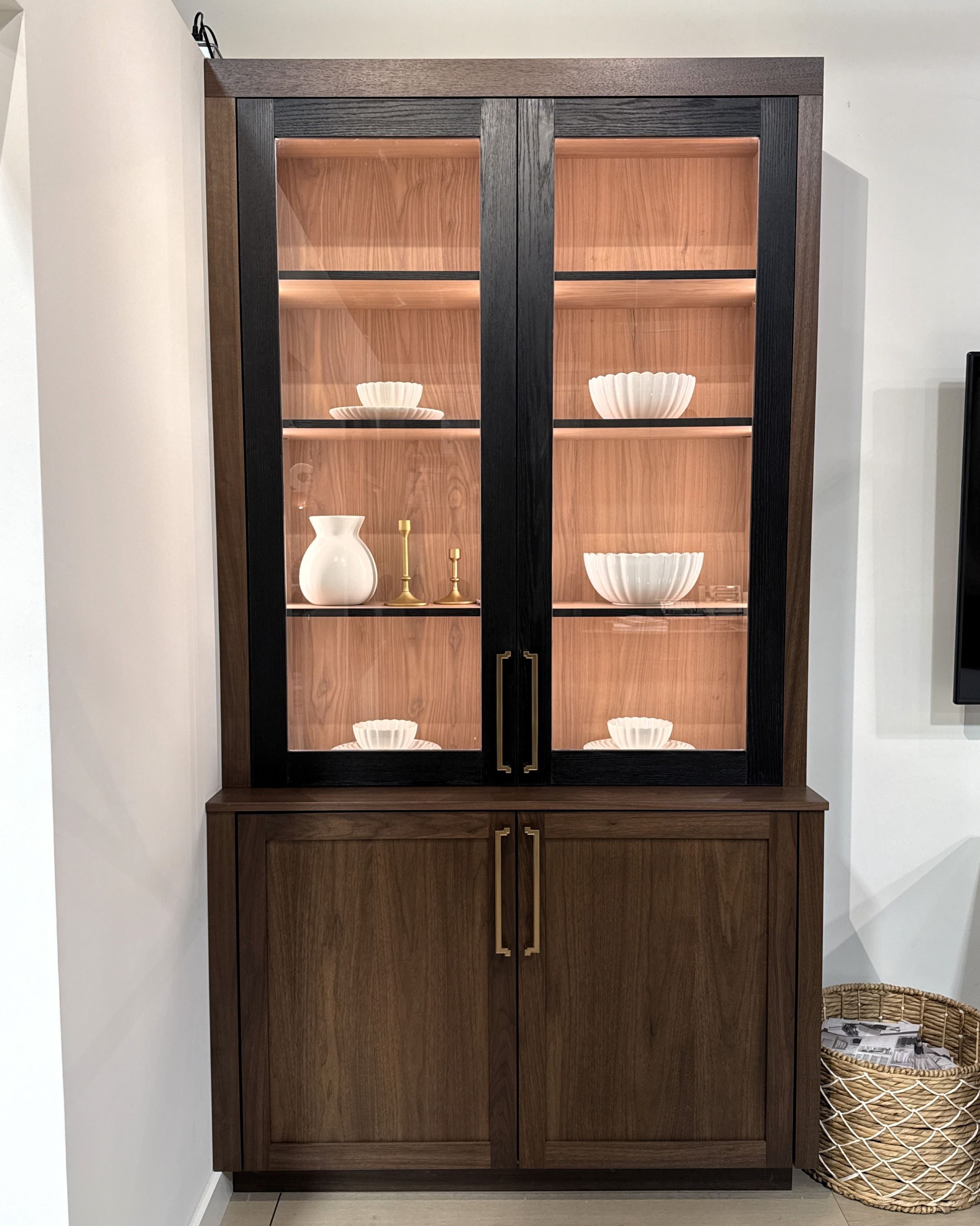 Stained Wood Built-in with integrated lighting Concept 32 showroom