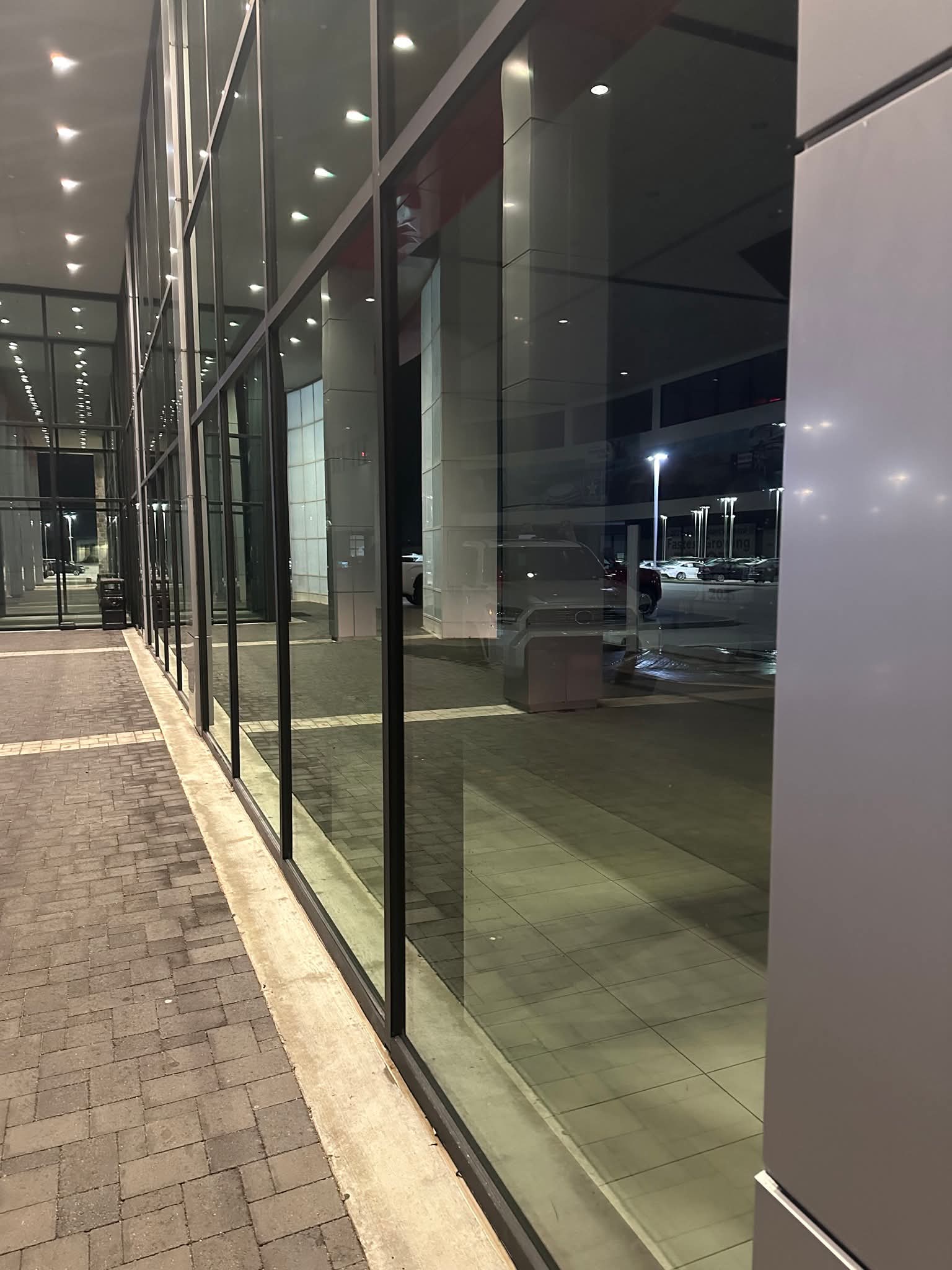 Maddux Pro Wash offering window/glass surface cleaning in Goliad County