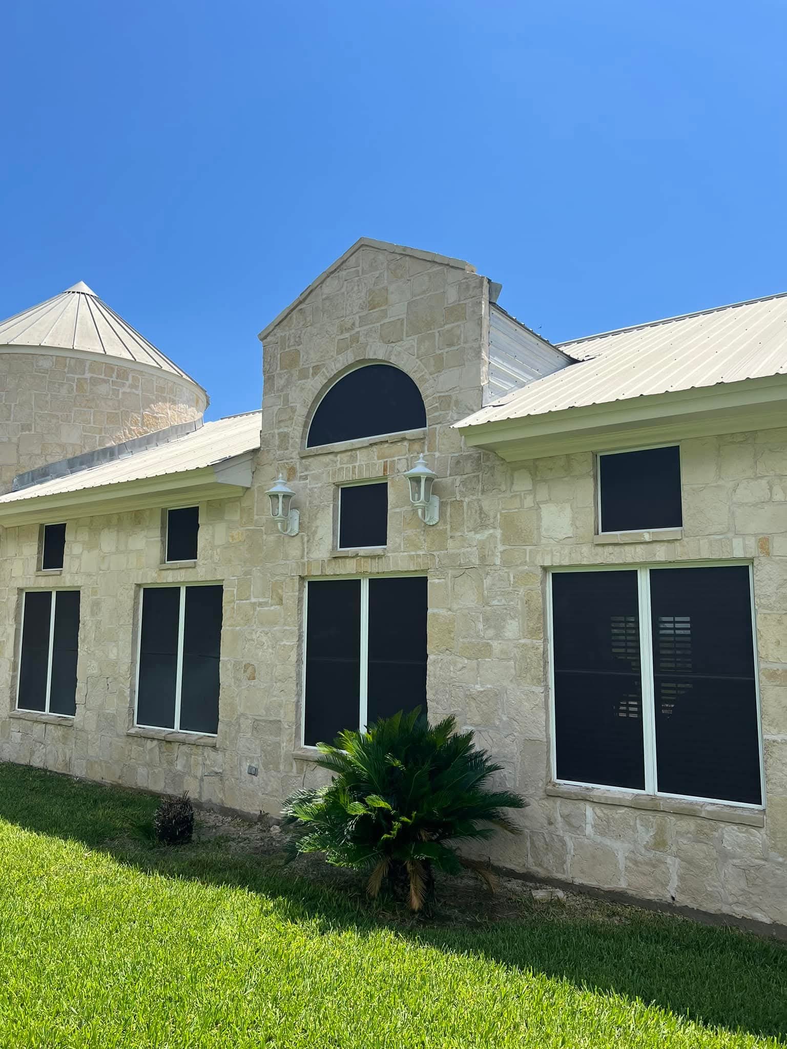After Maddux Pro Wash house siding in Goliad County