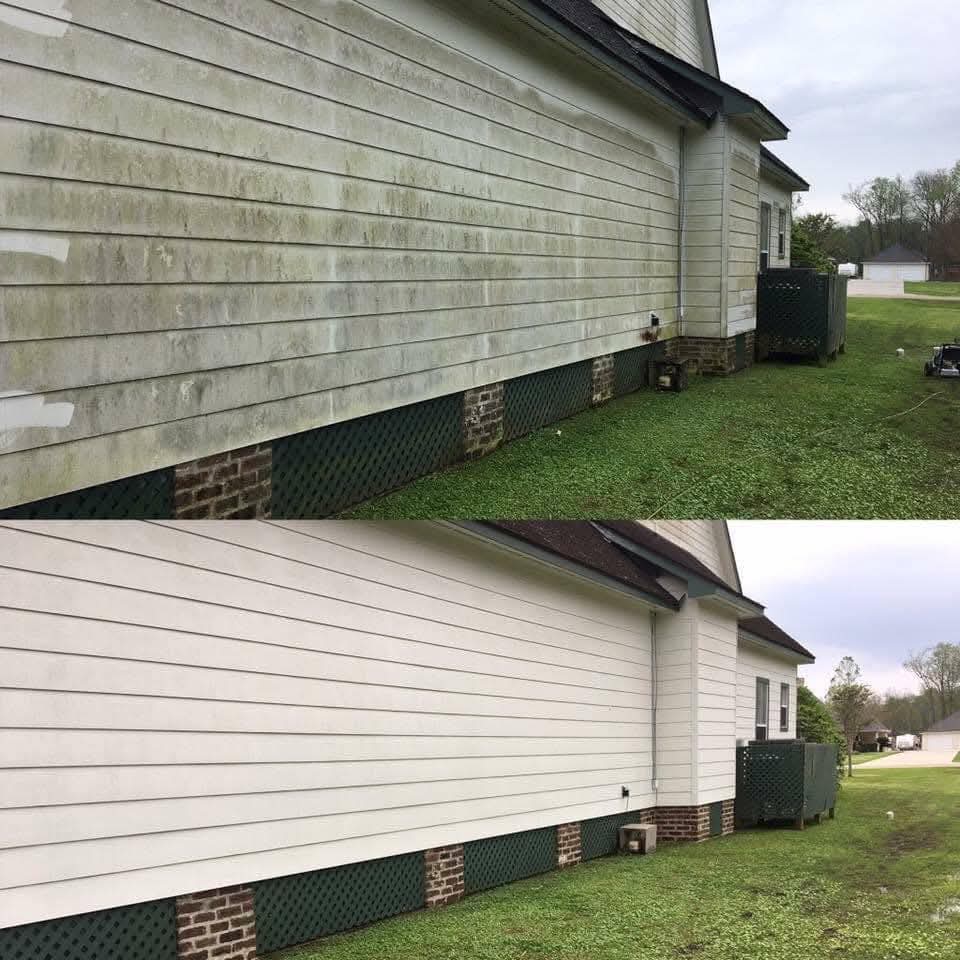 Before and After Maddux Pro Wash siding cleaning in Goliad County