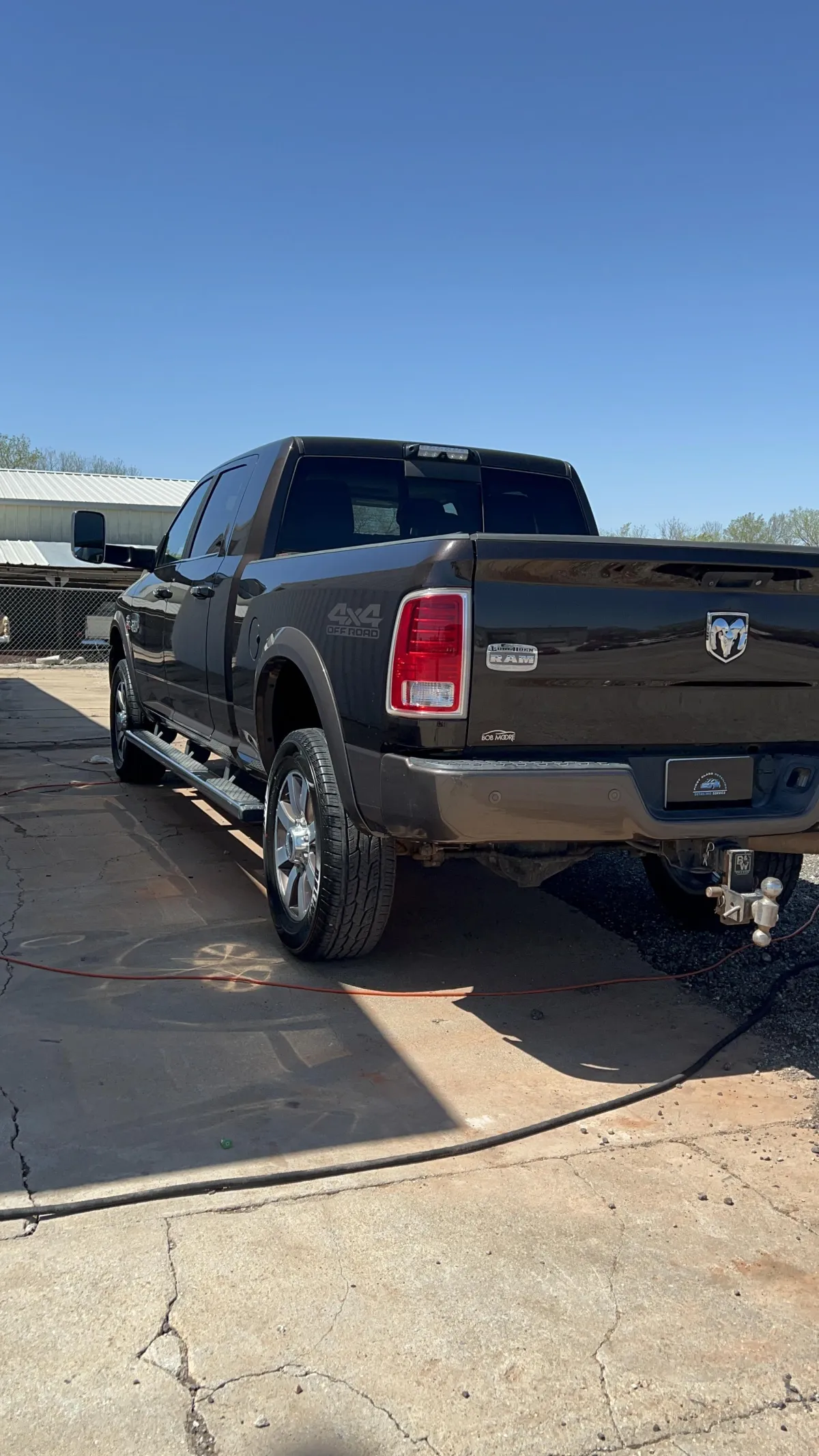 Mobile interior and exterior detailing 