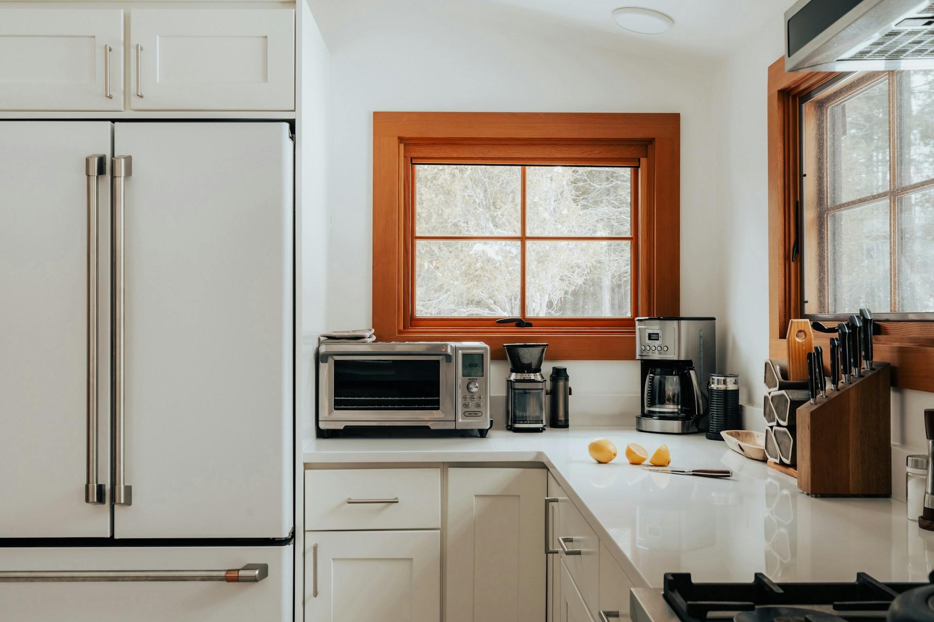 What to Know About Large Appliance Removal in Fall