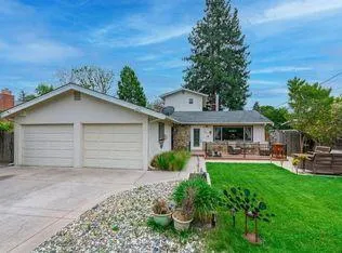 Napa Concrete builds and installs Driveways