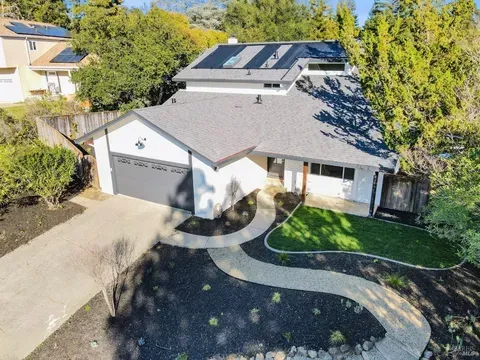 Napal Concrete builds and installs Driveways