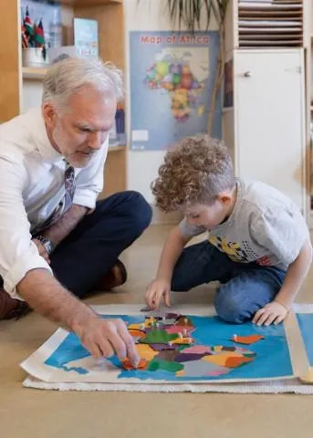 Casa Montessori Wilkes Avenue early childhood program Winnipeg - child using Montessori sensorial materials ages 3 to 6 years