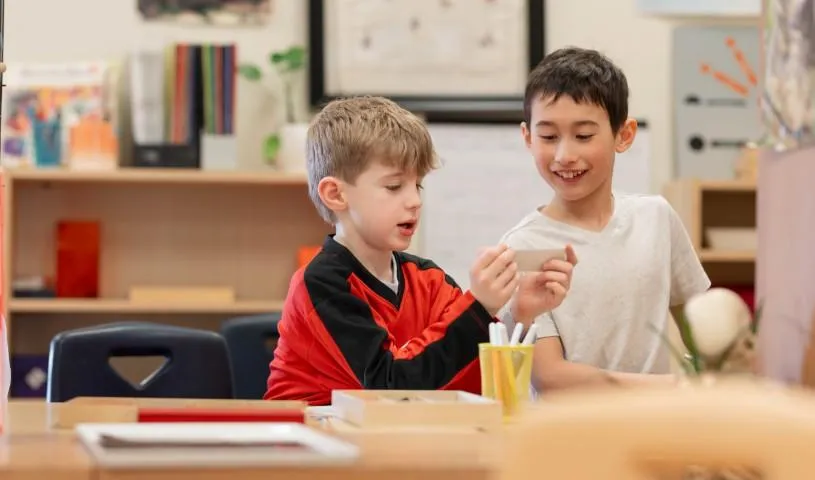 Casa Montessori elementary school cost and fees with schedule and hours in Winnipeg