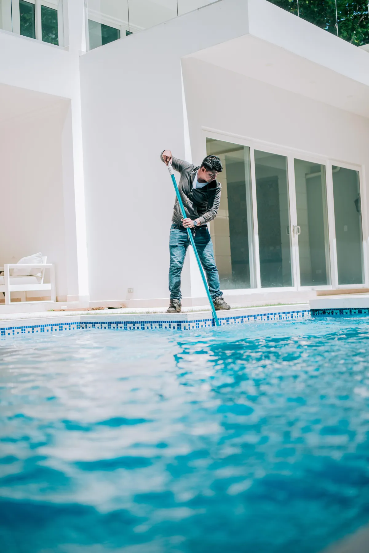 Swimming Pool Service Contractor