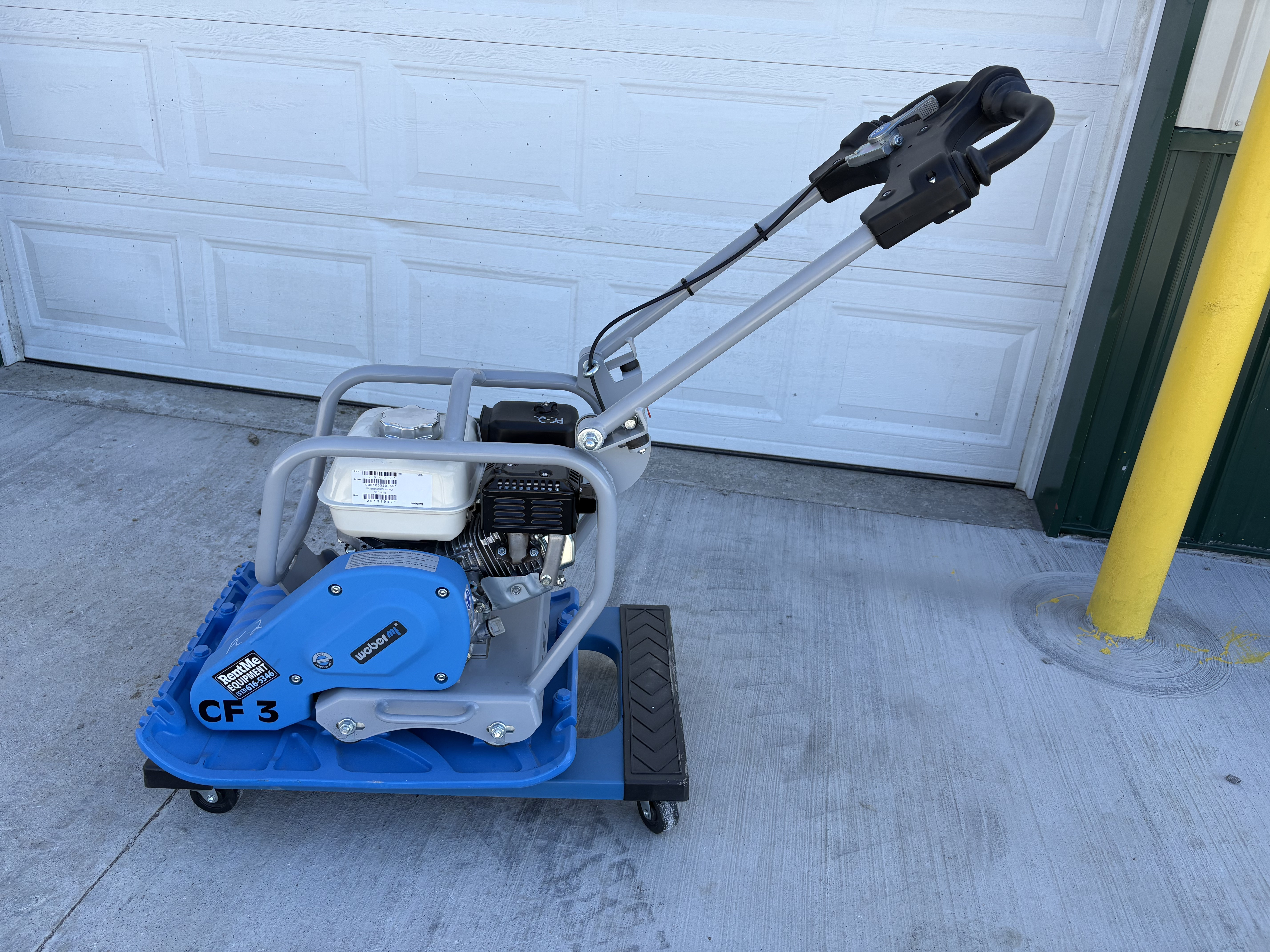 Vibratory plate compactor available for rental at RentMe Equipment in Cincinnati Ohio