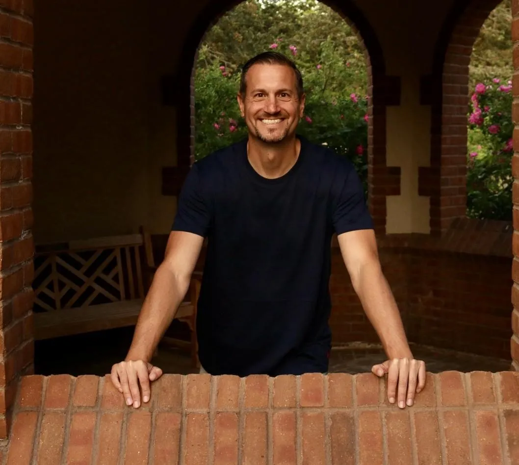 Professional hypnotherapist helping clients with mindset coaching and transformation.