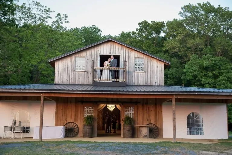 Harvest House Rustic Outdoor Image