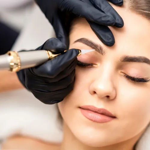 Maquillage permanent sourcils Mons