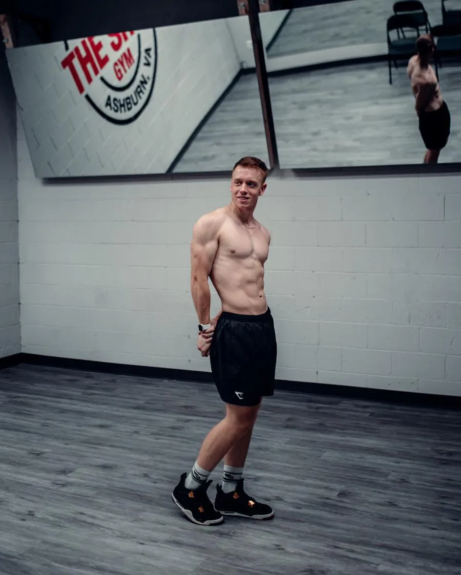 Mobile-first coaching program for young men focused on fitness, mindset, and freedom