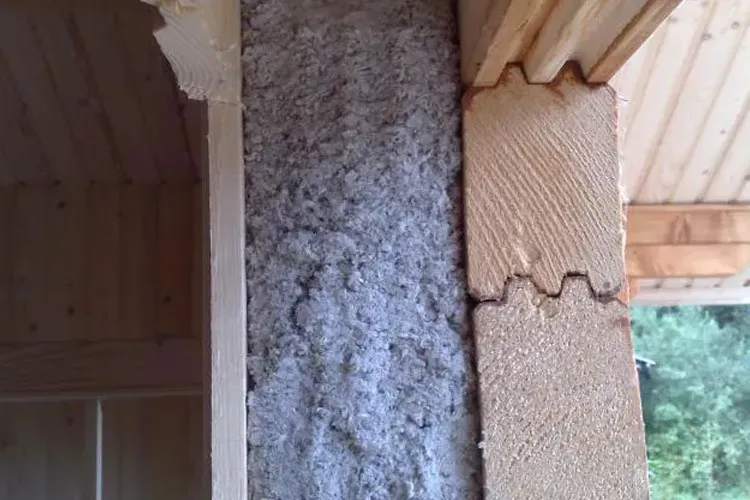 vægiolering med papiruld