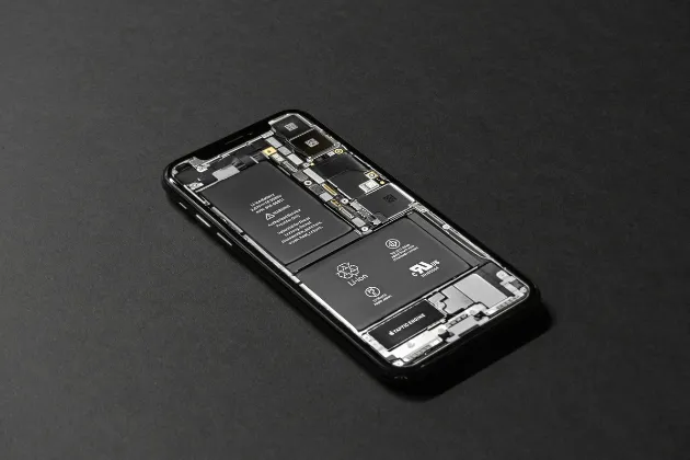 iphone with broken screen