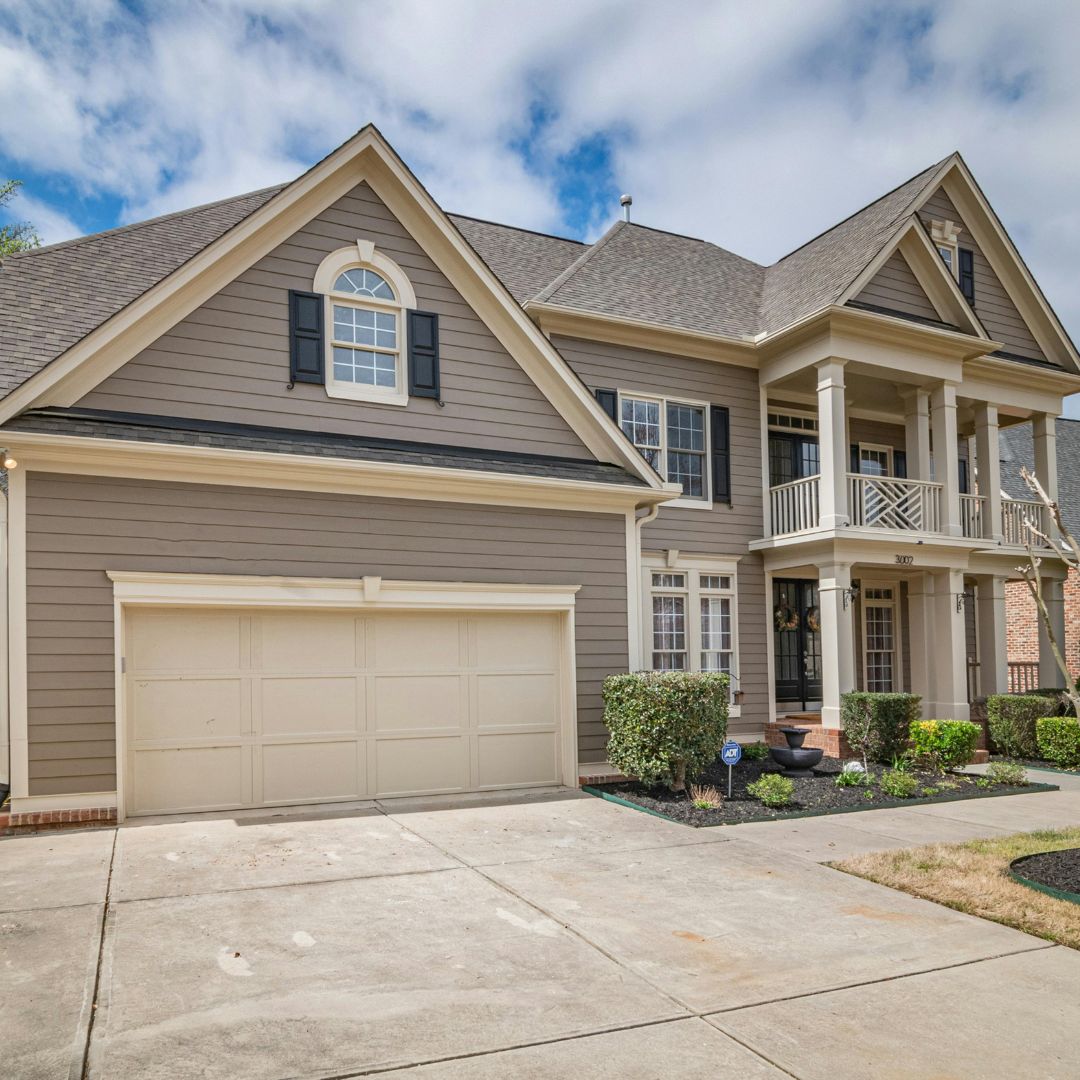 New siding installation and repair for residential home exterior protection