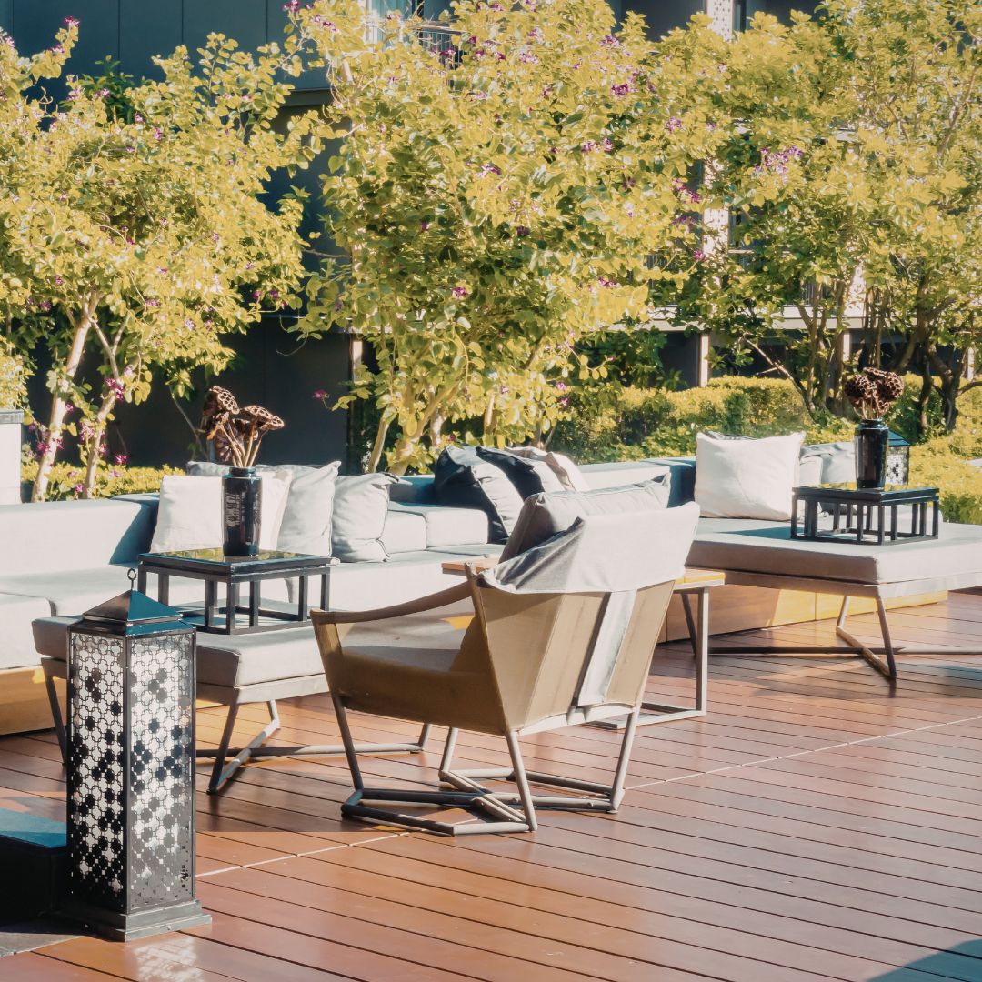 Outdoor lounge structure for backyard relaxation and outdoor living