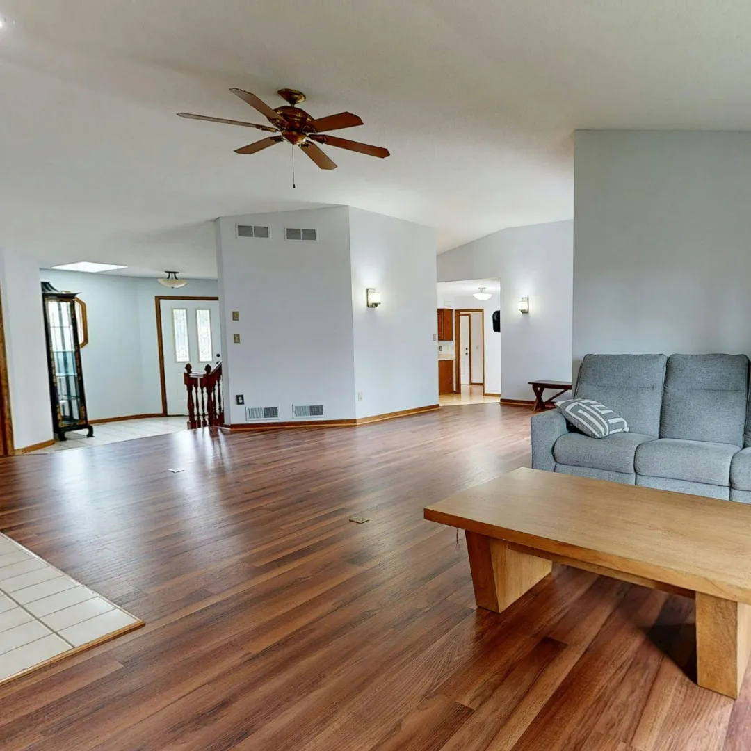 Laminate flooring installation for residential home remodeling and upgrades