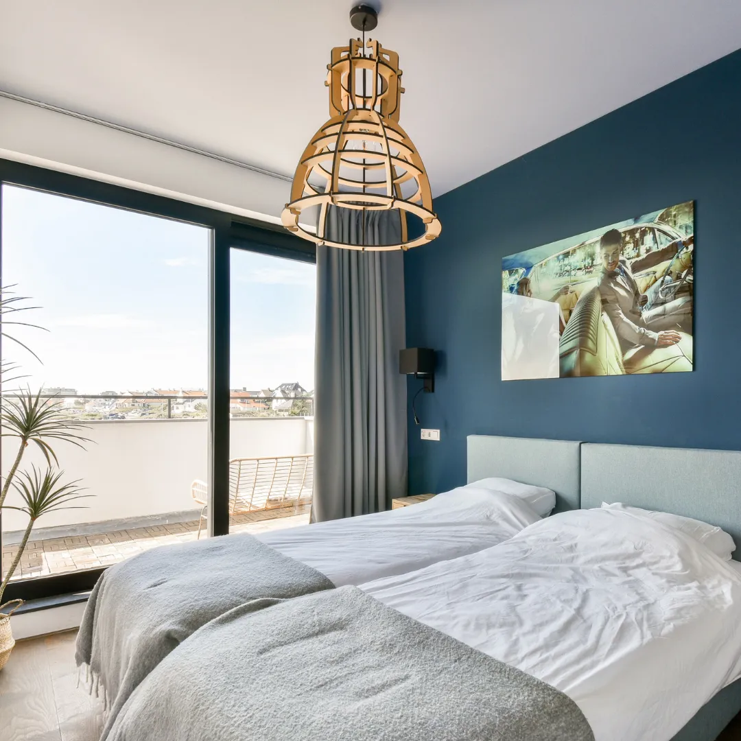 Accent wall and feature painting for residential interior design and renovation