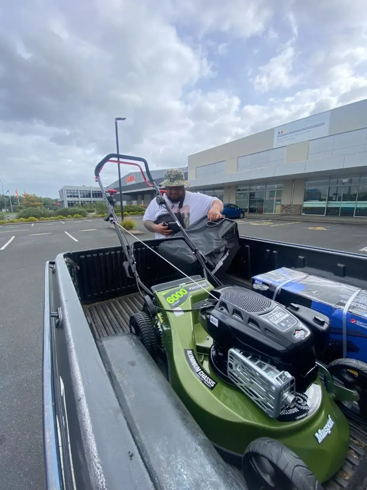 General lawn maintenance service in Auckland