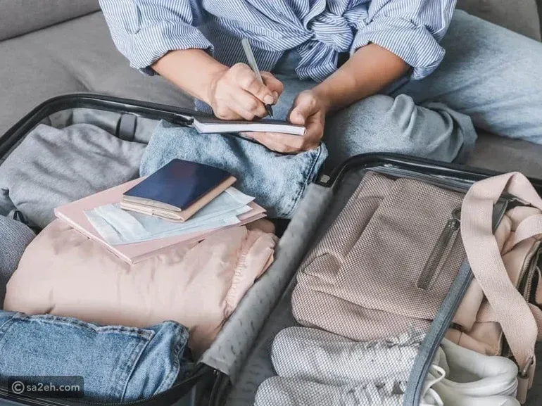 كيفية ترتيب حقيبة السفر لتوفير الوقت والمساحة
