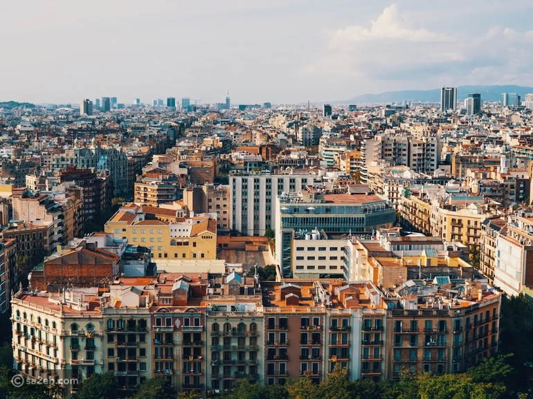 الإقامة في وسط برشلونة أم ضواحيها؟ مقارنة التجربة والتكلفة