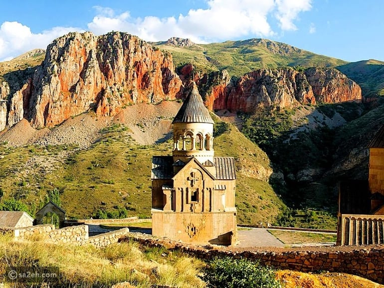 اكتشف السياحة في أرمينيا: ثقافة غنية وطبيعة خلابة