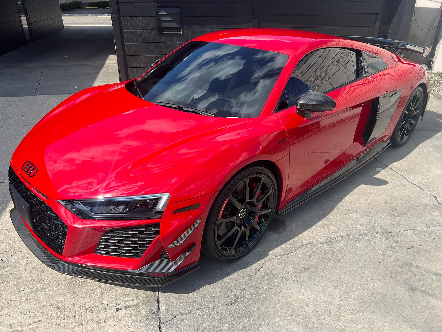 Metallized & Dyed Tint