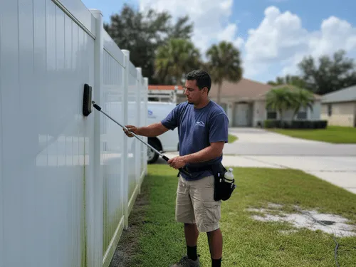 New Port Richey, FL Vinyl Fence Washing