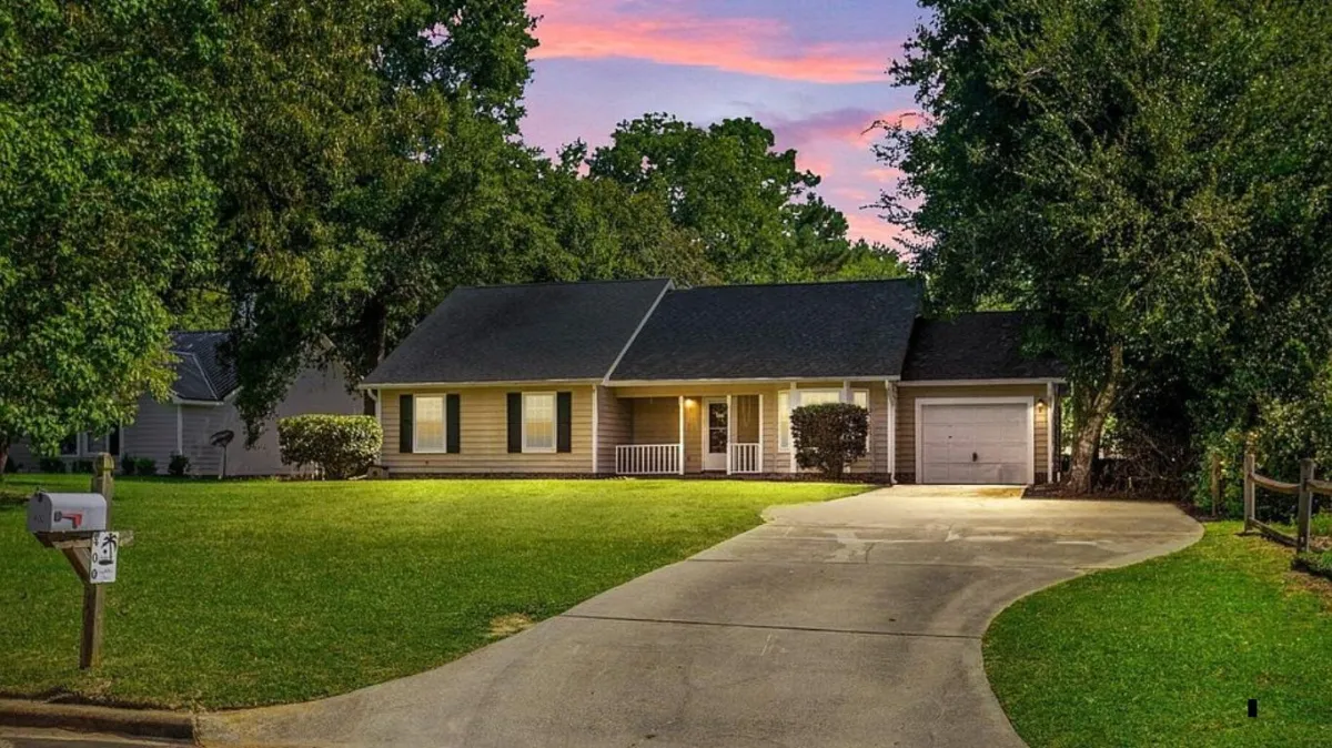 San Antonio Concrete, Macon Texas doing Driveway