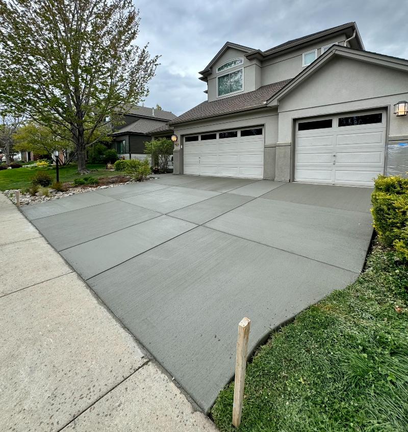 San Antonio Concrete builds and installs Driveway