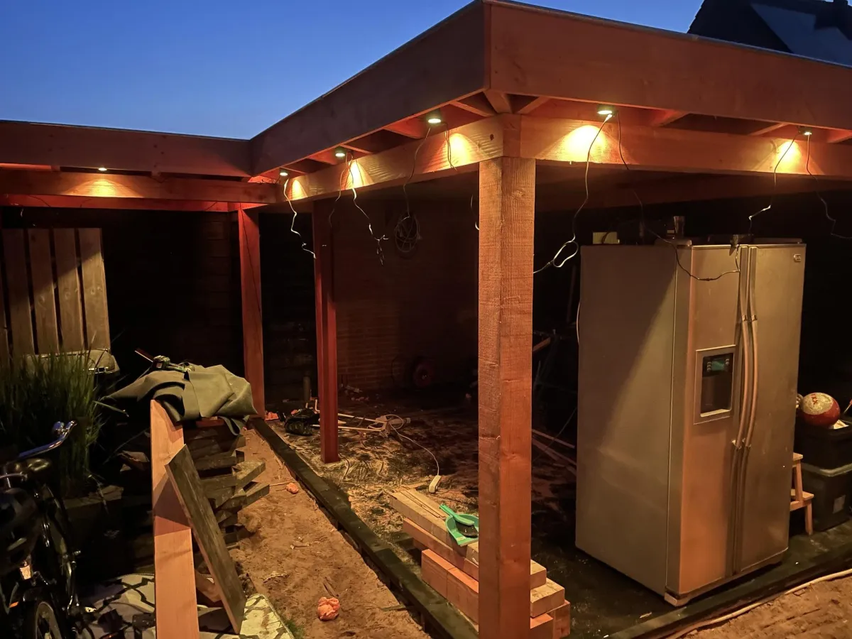 Aanbouw in uitvoering