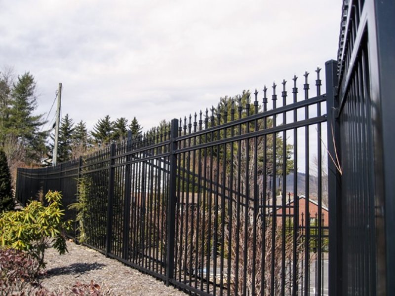 Blanco Fencing, install metal residential fence