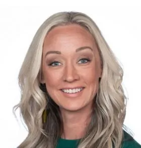 Professional portrait of Trish, Trinity County real estate specialist