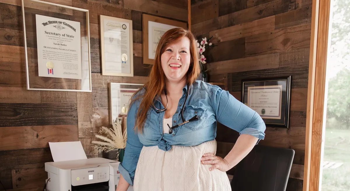 Sarah Rowe, award winning midwife and holistic practitioner 