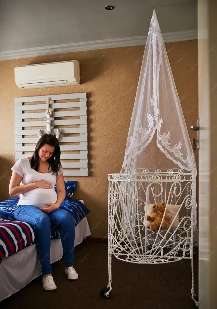 Pregnant woman preparing for home birth in Thomaston, GA