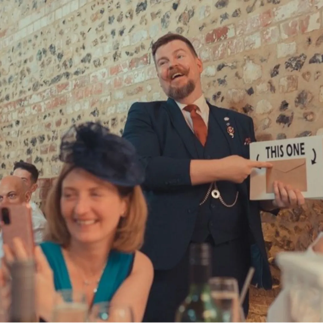 Liam Bell professional toastmaster wedding magician