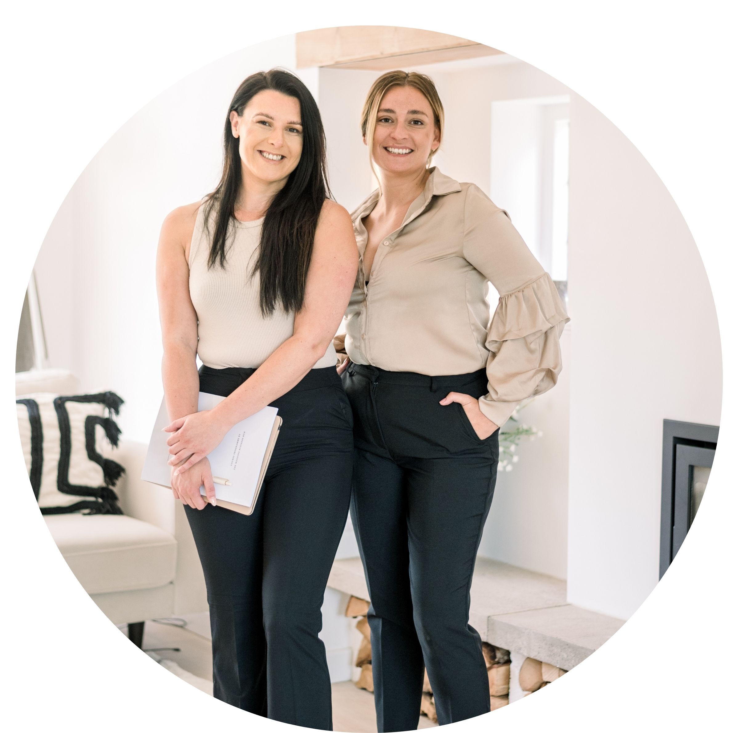 Katie & Roxy wedcon event creators