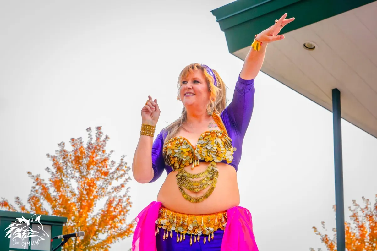 Lauren Zehara Belly Dance Classes in St. Louis