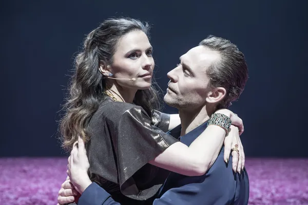 Tom Hiddleston and Hayley Atwell Bring Much Ado About Nothing to Broadway