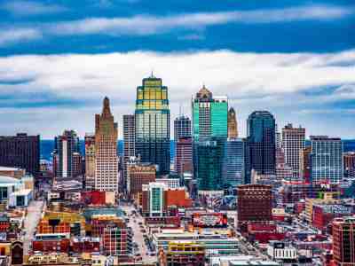 A picture of the Kansas City skyline at dusk