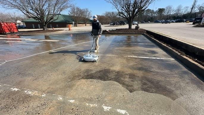 commercial parkinglot cleaned by a1 pressure washing in rusk tx