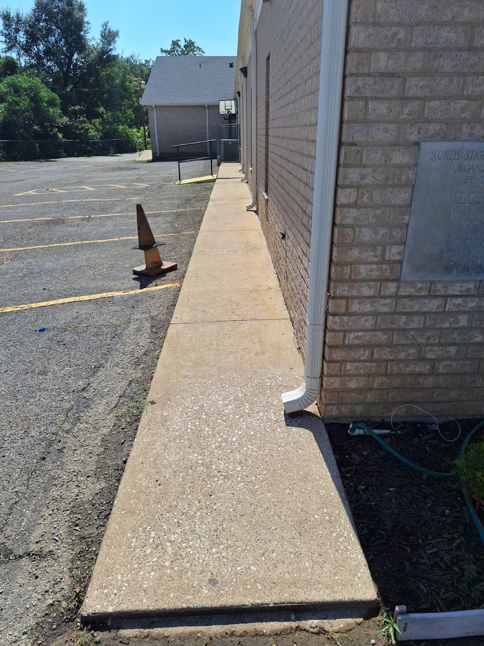 residential driveway wash in jacksonville tx