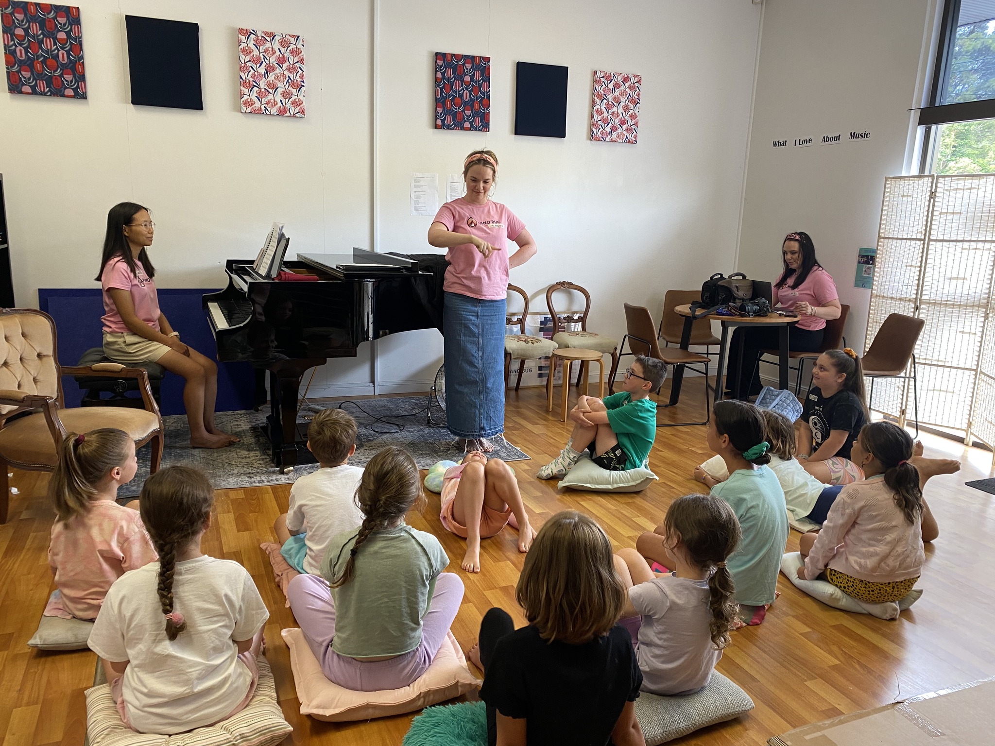 Junior Choir (ages 6–9)