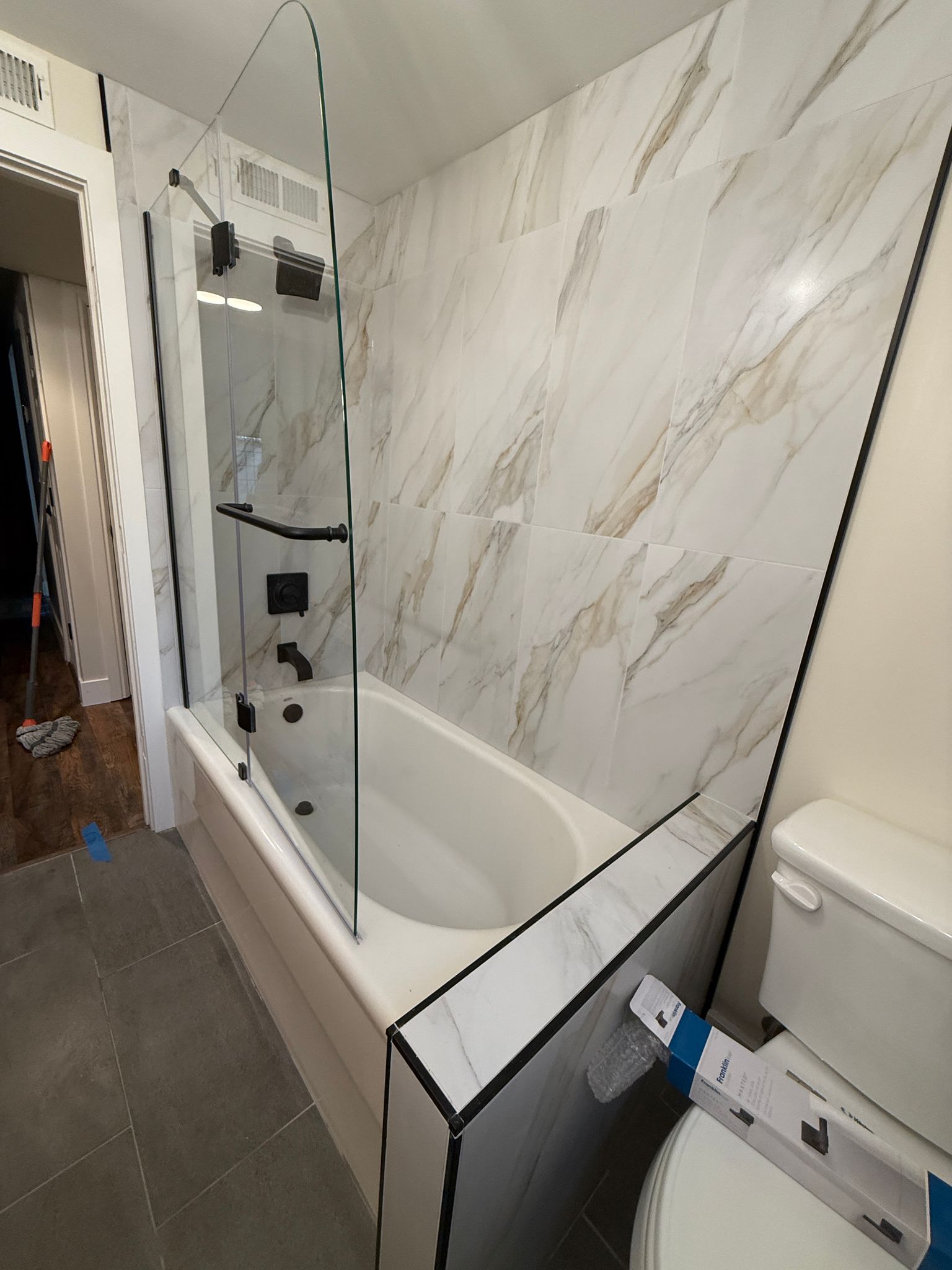 Tile and Flooring Installation specialists in Sandy