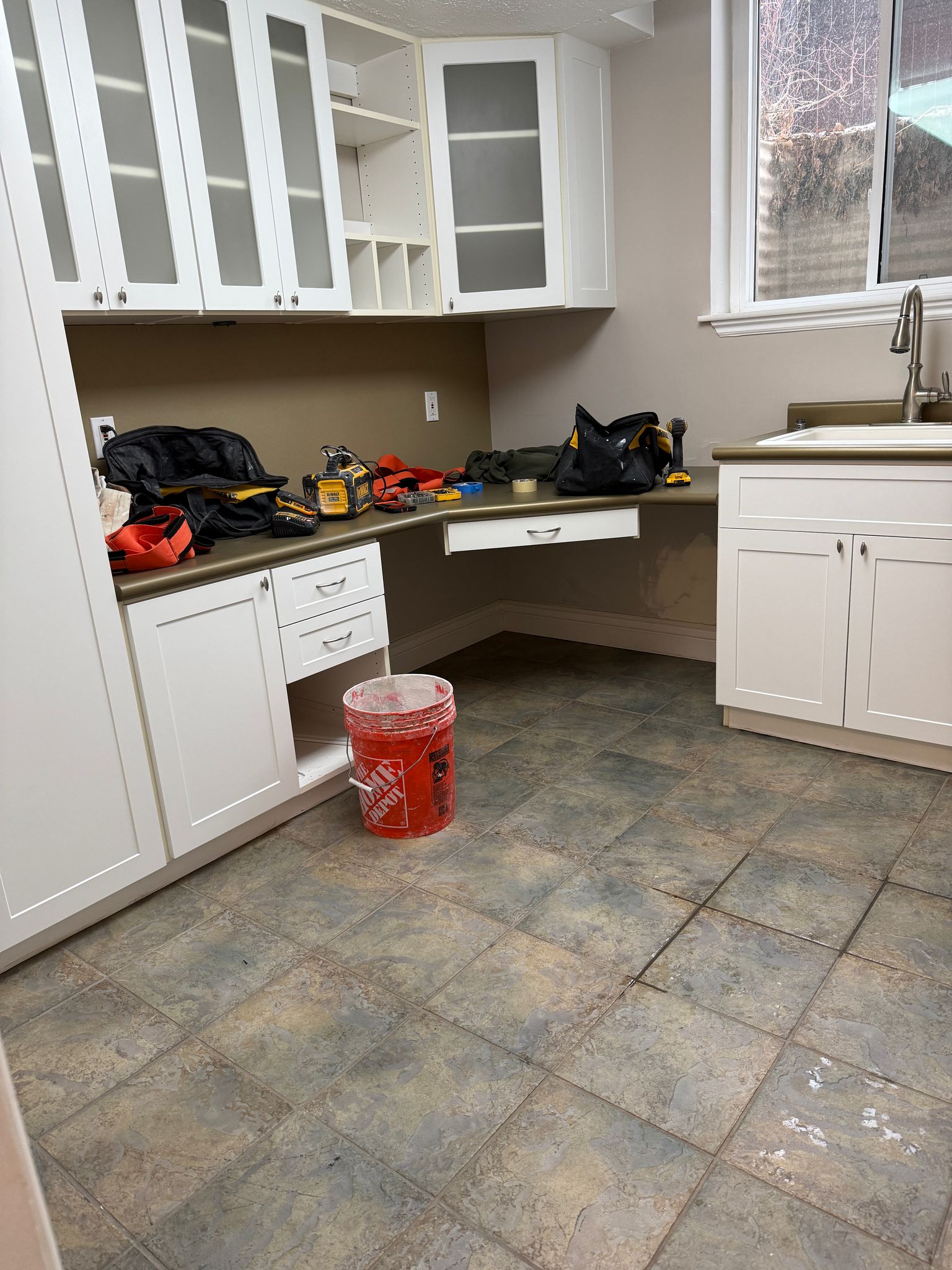 Shower Wall Tile Installation experts serving Sandy