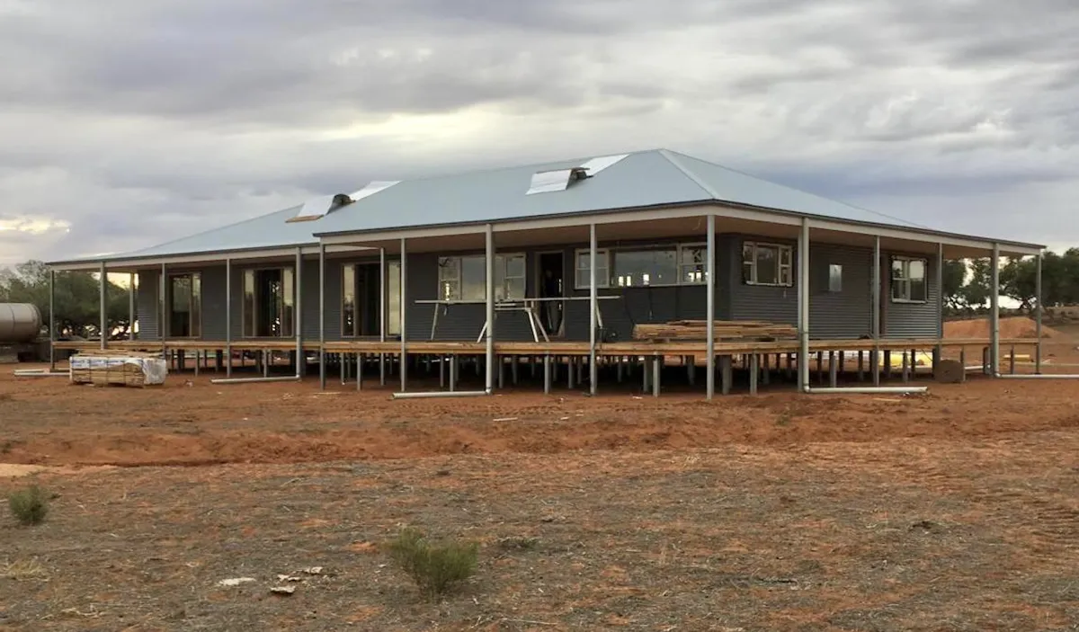 Commerical builder Riverina