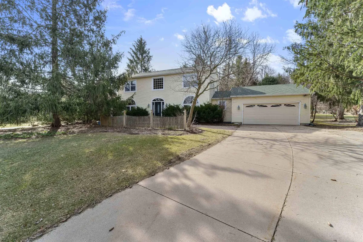 Madison Concrete builds and installs driveways.