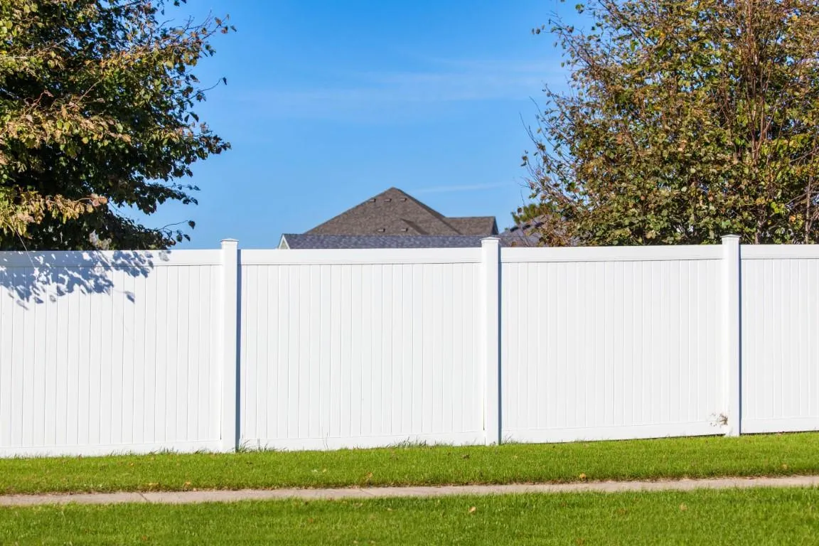 oshawa ON, vinyl fence