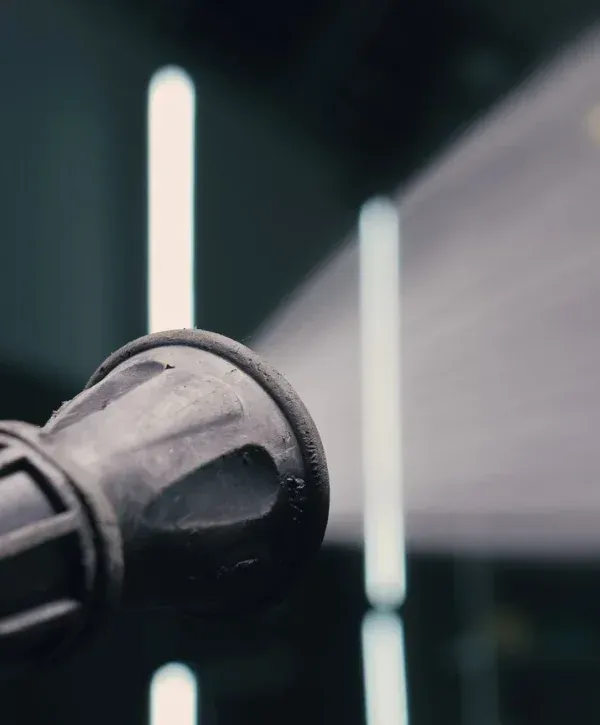pressure washing nozzle spraying water